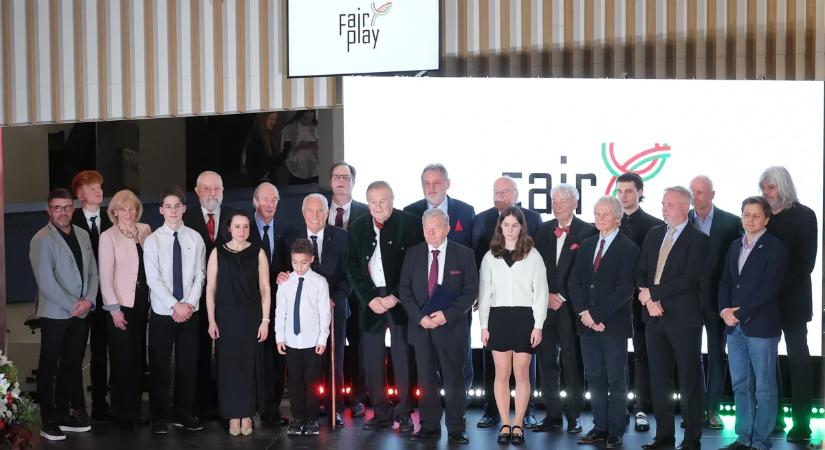 Ismét kiosztották a Fair Play-díjakat, Földes László "Hobo" is a díjazottak között