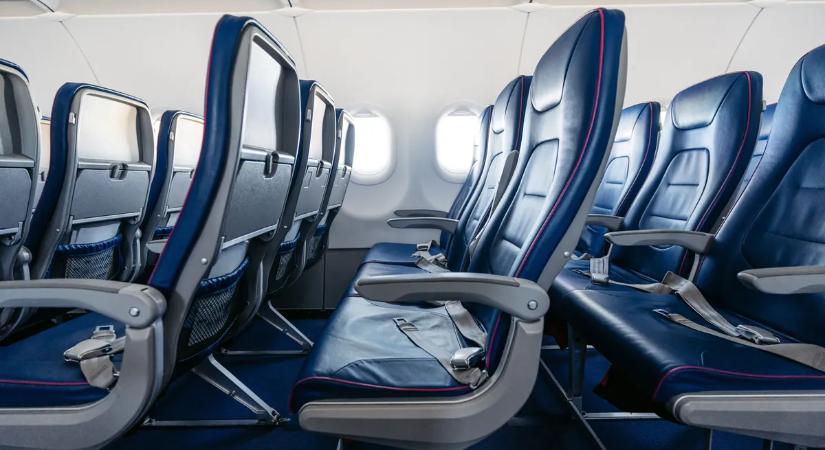 Akár egy filmben: pilótának adta ki magát, több száz alkalommal repült ingyen