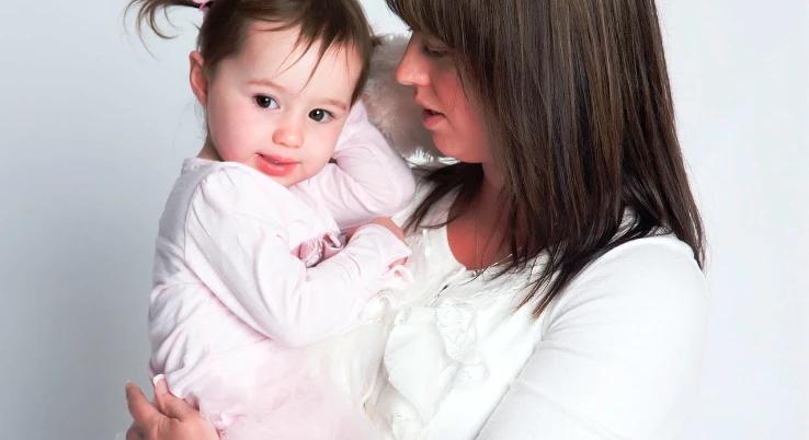 Egyedülálló édesanyák: azok kerülhetnek hátrányba, akik a legnagyobb terhet cipelik