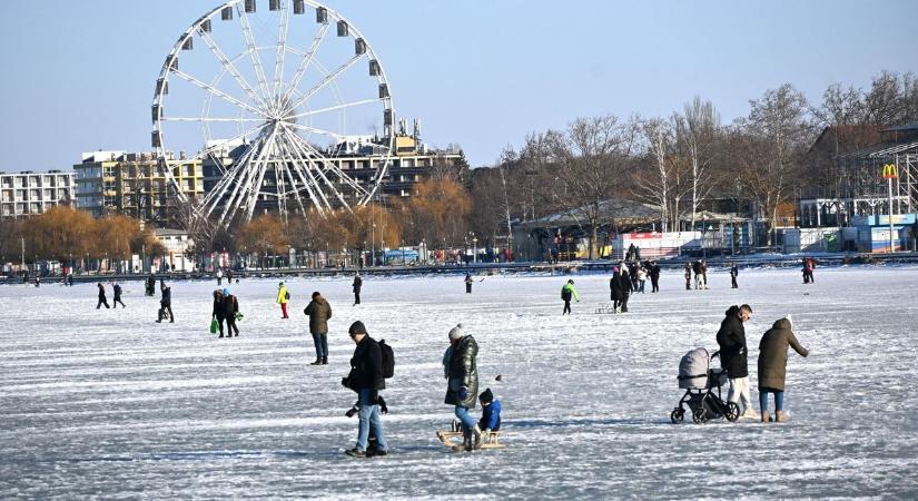 Mutatjuk, melyik tavakon korcsolyázhat kijelölt pályán az Észak-Dunántúlon - videó, fotók