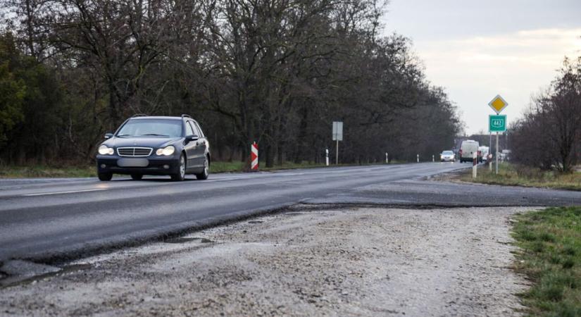 A nehézjárművekhez igazítják a 442-es főutat: megindult az előkészítés