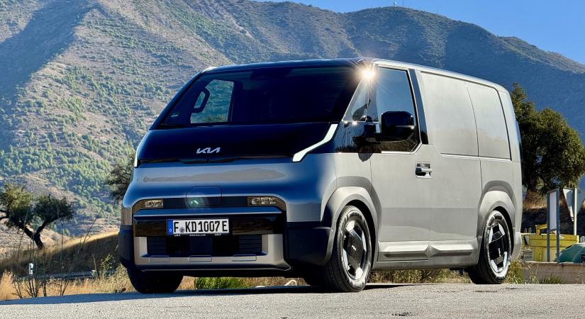 Magyarországon is bemutatkozott a KIA PV5
