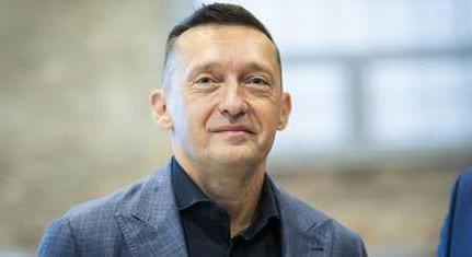 "Mindössze" 4 milliárdért érdeklődik Rogán a magyaroknál a „Tisza-adóról”