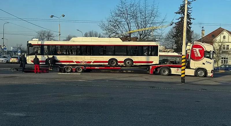 Már úton vannak Szeged használtan vásárolt trolibuszai