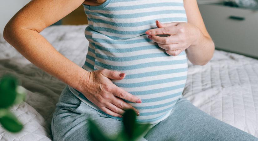 „Észrevétlen emberi sorsok vannak” – Akár a szülésig is rejtve maradhat a terhesség a nőgyógyász szerint