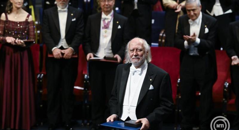 Hogyan változott Krasznahorkai írása az elmúlt 40 évben?