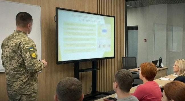 A Védelmi Minisztérium mozgósítási tanfolyamokat indított állami tisztviselők számára