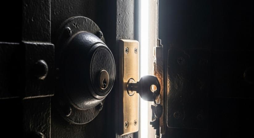 Titkos szobára bukkant a házában a nő: majdnem szívrohamot kapott a látványtól, amikor benyitott