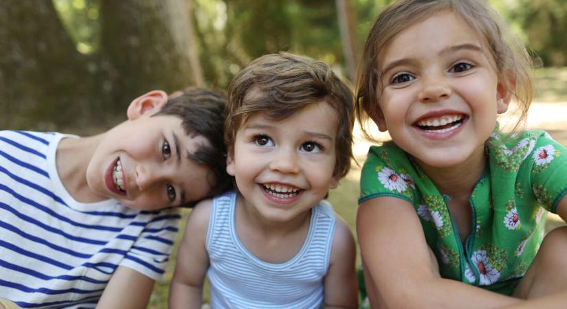 „A rossz emberek a pokolra jutnak, a jók meg a mennyezetre” – Gyerekszemmel még mindig szebb a világ