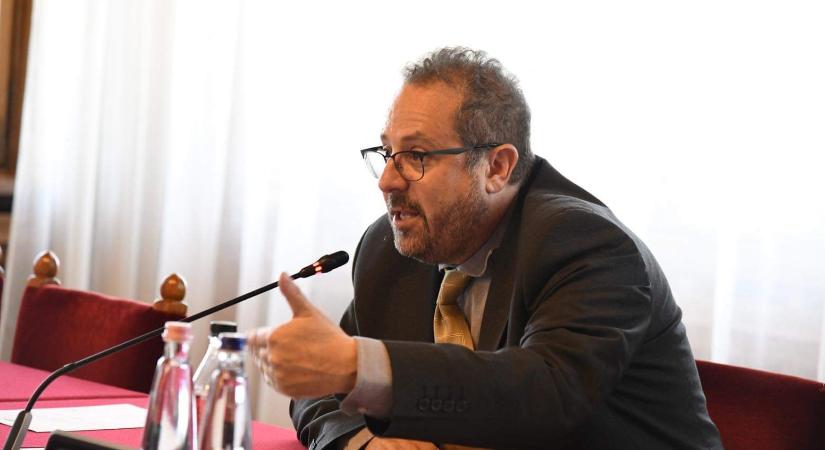 "Nagy Márton sokszor az előjellel is téved"