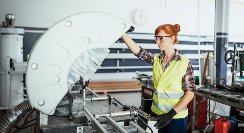 Tízezrek tűntek el a munkaerőpiacról, a friss statisztikák sokakat meglephetnek