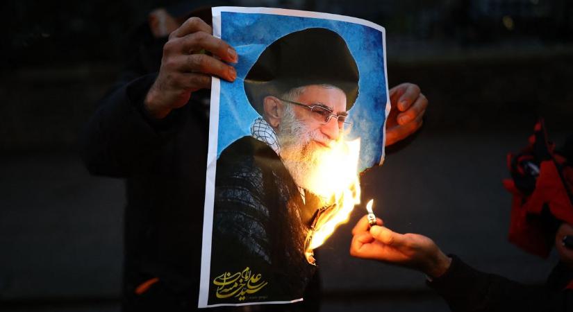 Az iráni rezsim érzi, hogy közel a vég, és most veszélyesebb, mint valaha! – Or Yissachar biztonságpolitikai szakértő a Mandinernek