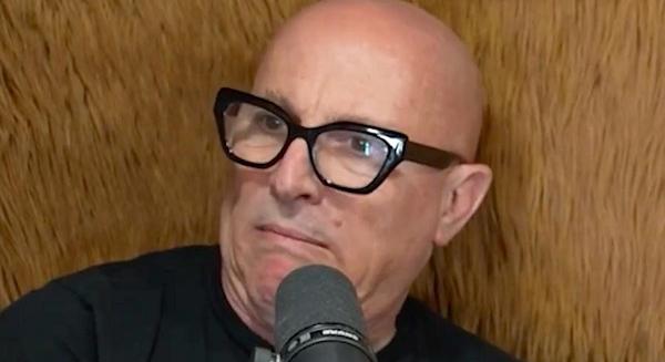 A Tool dal, amelynek a szövegét már hülyeségnek tartja Maynard James Keenan