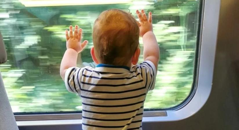 Botrány Franciaországban: gyerektilalom lépett életbe a vonatokon