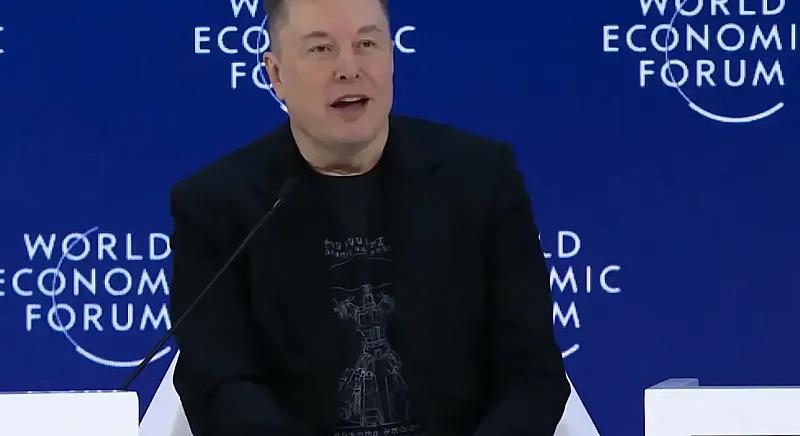 Kritikával és nagy ígéretekkel debütált Davosban Elon Musk