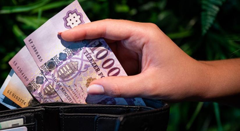 Most jött ki: a magyarok átlagban már több mint 756 ezer forintot kerestek novemberben, bruttóban