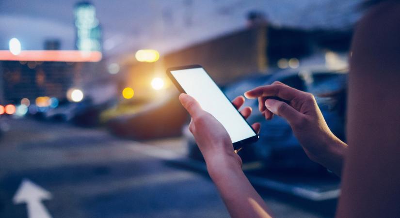 Havi ötezer forintot bukik a korlátlan mobilnetet használók fele