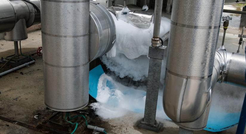 Elönti a világot a "jégbe zárt tűz" - rekord közeli hullám érkezik 2026-ban