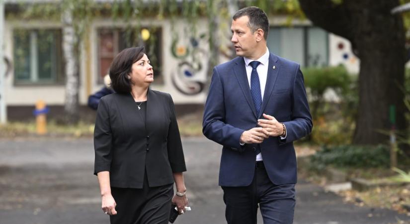 Egy év után vette észre a Szociális és Gyermekvédelmi Főigazgatóság, hogy nem készült el a már kifizetett és átvett játszótér