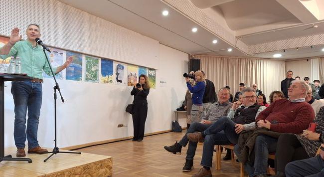 LÁZÁRINFÓ ALMÁDIBAN – Fideszes show fideszeseknek