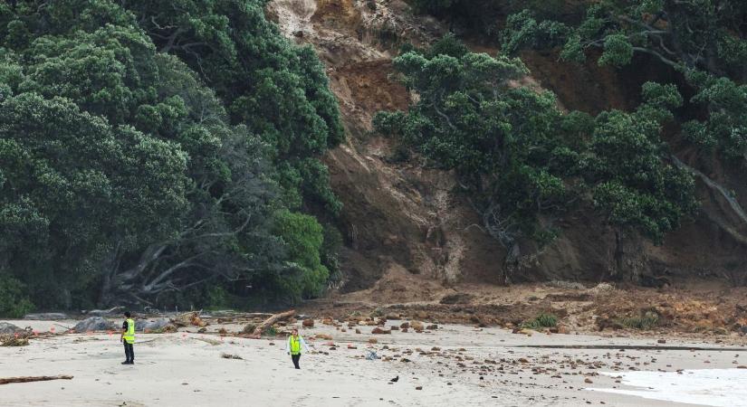 Eltűnt kilenc ember egy új-zélandi földcsuszamlásban