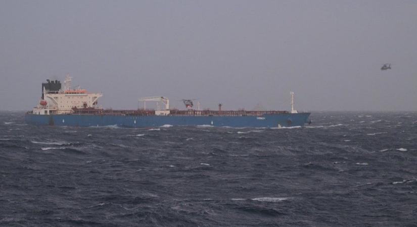 A francia haditengerészet lecsapott a Földközi-tengeren, Putyin árnyékflottáját vették ismét a célba