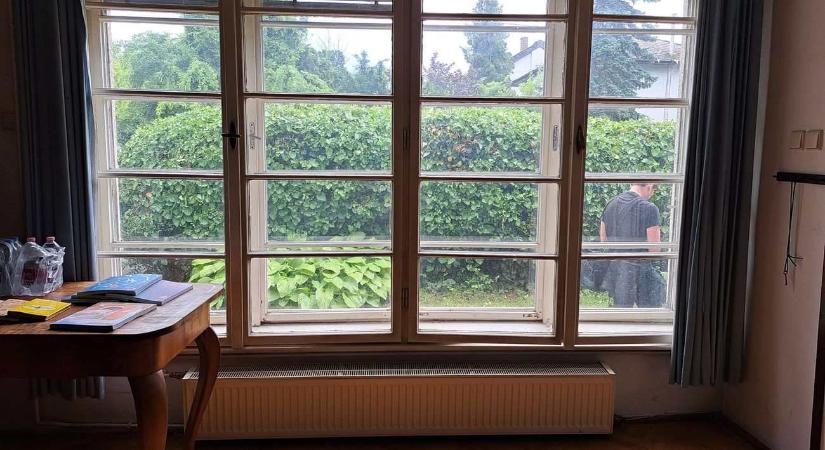 Átadták az Esterházy Péter egykori otthonából készül alkotóházat