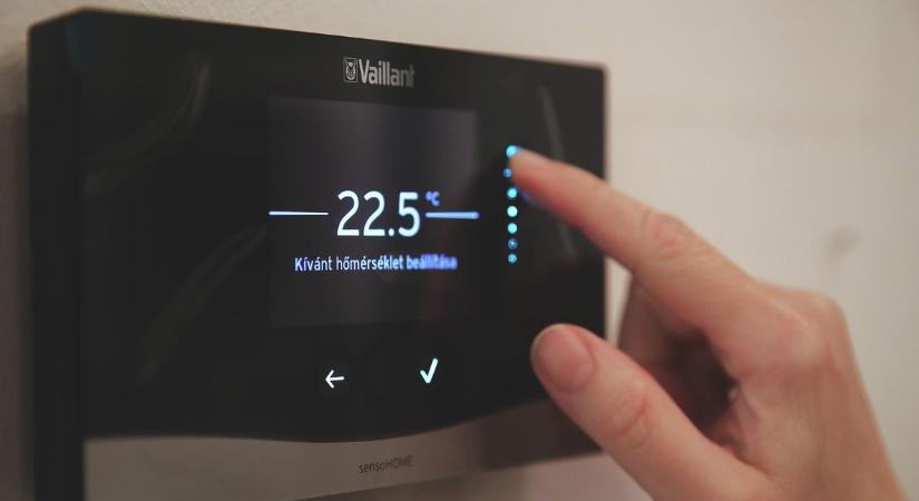 Fagyos számlák Európában, meleg lakások Magyarországon – így véd minket a kormány