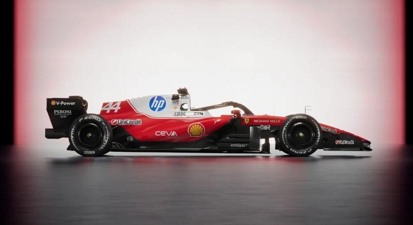 Lewis Hamilton és a tűzpiros-fehér Ferrari (videóval)