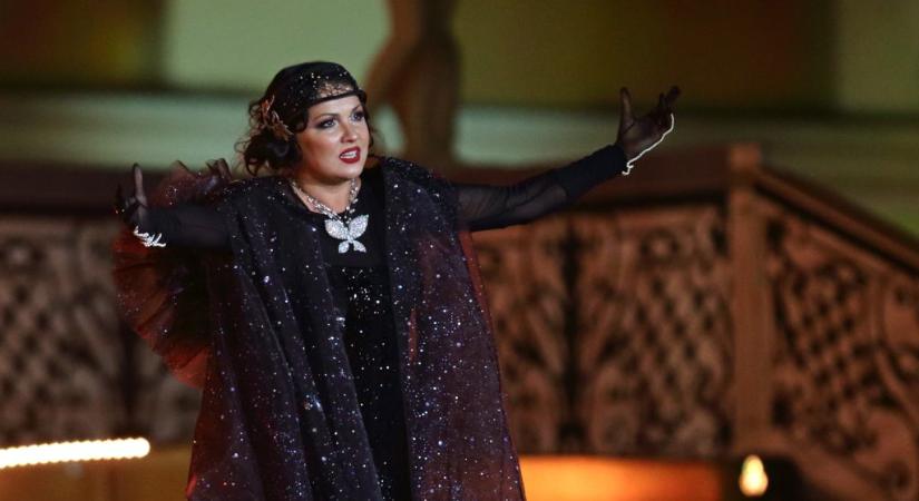 A világ egyik legjobb szopránja, a Putyint támogató Anna Netrebko is fellép idén az Operaházban