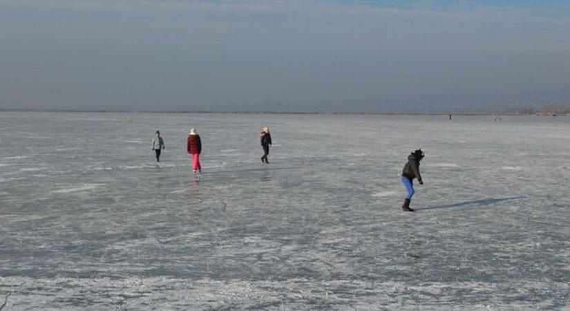 Olvad a jég - íme a mai velencei-tavi adatok