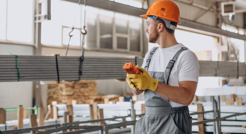 KSH: a nettó átlagkereset 525 900 forint