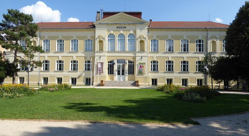 A századforduló polgári étkezési kultúráját bemutató tárlattal indul az év a szombathelyi múzeumokban