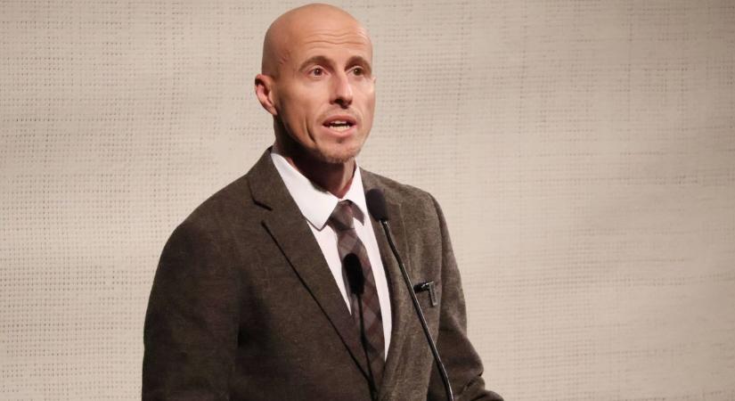 A kultúra nemcsak a nagy gesztusokban, hanem apró próbálkozásokban is tovább él