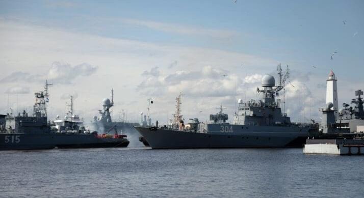 Trump erődemonstrációja vagy óvatosság? – Amerikai hadihajók tartanak Irán közelébe