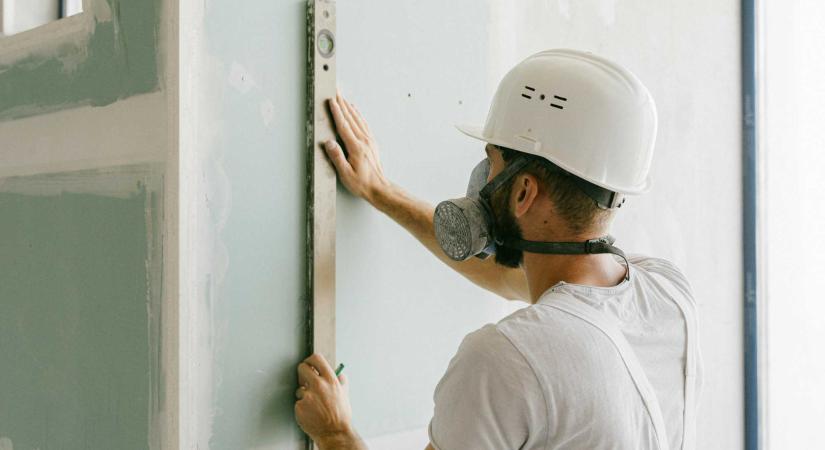 Több mint 157 ezer álláskereső helyezkedett el a munkaerő-elhelyező ügynökség révén tavaly