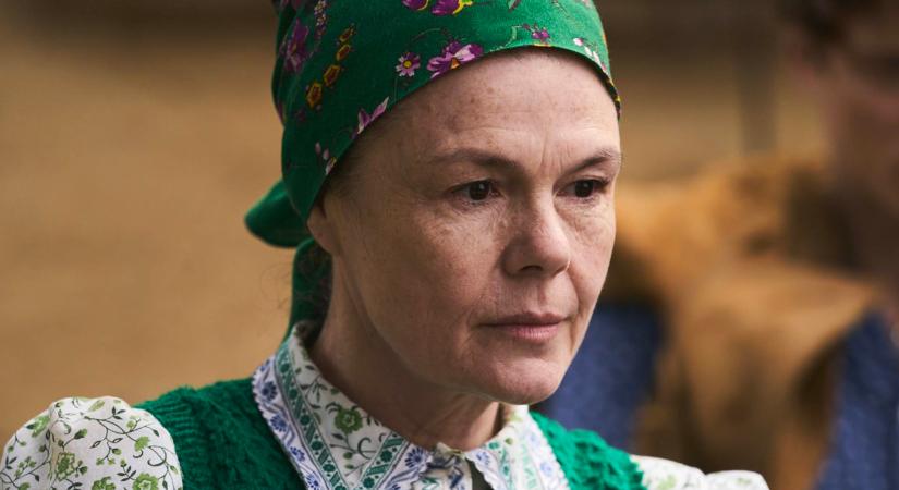 Györgyi Anna: „Fontos lenne, hogy a testek is találkozzanak a táncban, ami egy katartikus dolog”