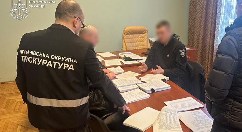 Kárpátalján az ügyészség vádat emelt egy bűnszervezet tagjai ellen, akik 6,2 millió hrivnyát sikkasztottak egy iskola sportkomplexumának építése során