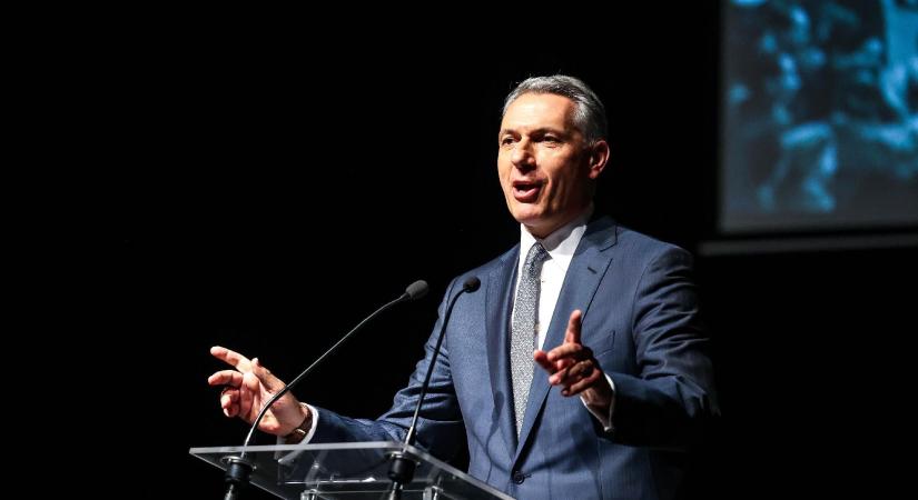 Lázár csipkejózsikázva válaszolt a cigányokról tett megjegyzése miatt kapott kritikákra