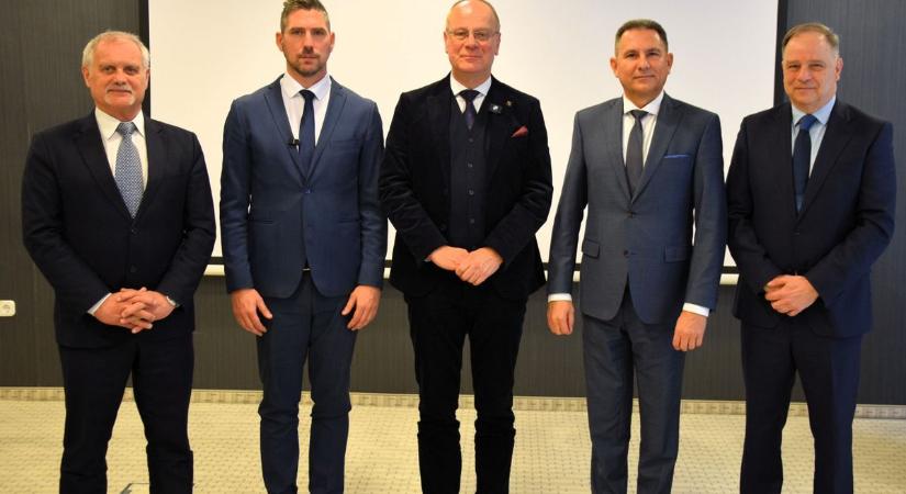 Hatalmas fejlesztés: 2,6 milliárd forintos energetikai beruházás indul a zalai városban (galéria)