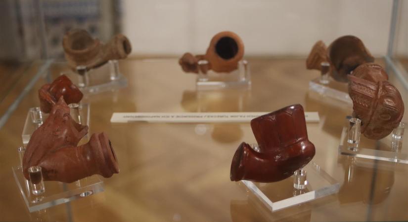 A pipák világa – kiállításmegnyitó Rimaszombatban (képekkel)