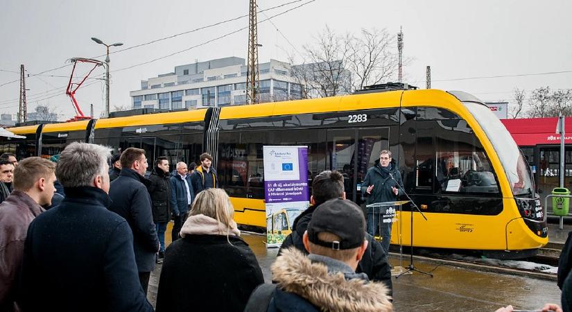 Itt az újabb CAF, ezek az utasok élvezhetik az előnyeit