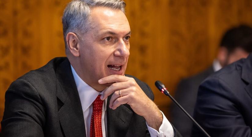 Bejelentés érkezett a NAIH-hoz Lázár János weboldala miatt, amelyen a véleményeket várja az új KRESZ-tervezetről