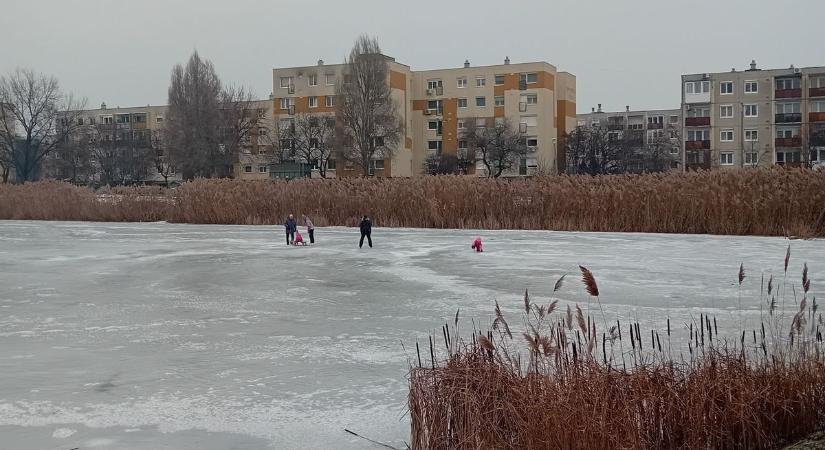 Jéghelyzet a térségben: mutatjuk hol lehet kijelölt pályán csúszni és hol tilos