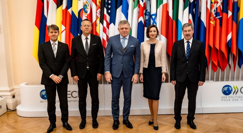 Fico szerint az EU toporog, Szlovákia más utat keres