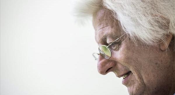 Megnyílt Esterházy Péter egykori otthona: alkotóházként működik