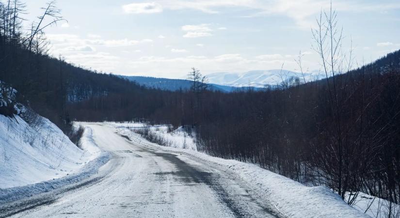 Vigyázz a jégpáncéllal! Jeges utak nehezítik a hétvégi közlekedést