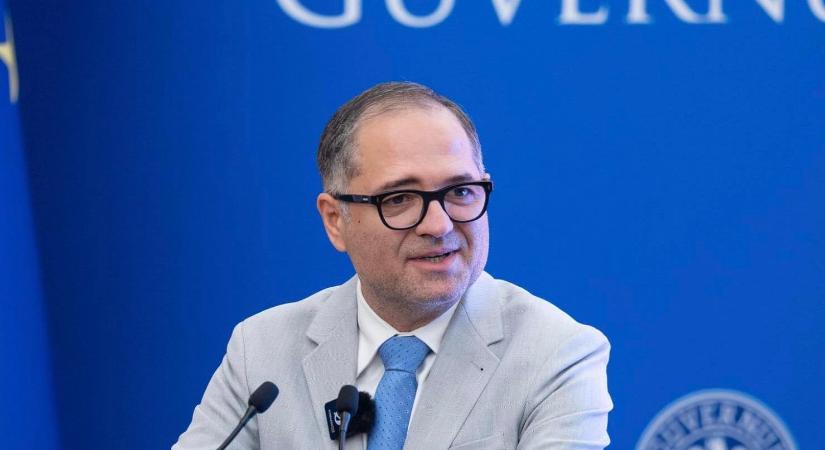 Lemondása után ismét Constantin-Bogdan Mateit nevezték ki az Országos Sportügynökség élére