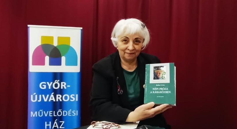 Falucsúfolók és ufótörténetek