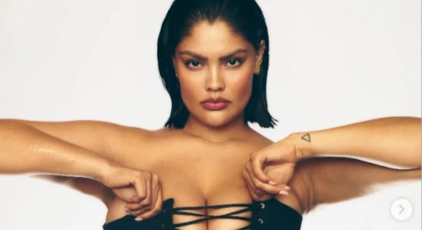 Tömör gyönyör: imádjuk a szexi modell dinnyemelleit - dögös képgaléria